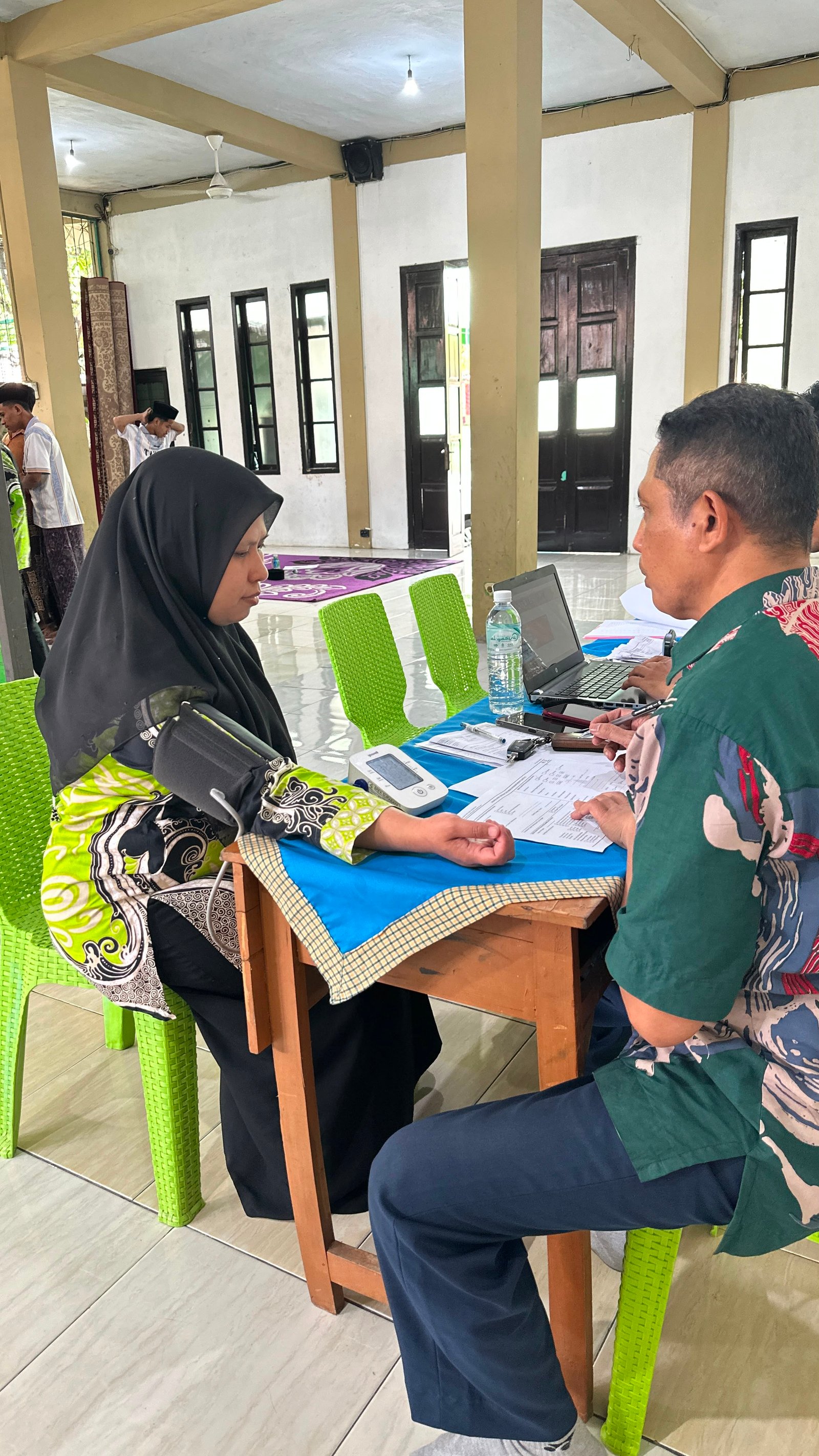 Wujud Kepedulian Sesama, Kesehatan Al-Yasini Gelar Aksi Donor Darah Internal